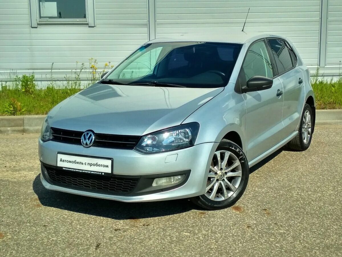 Volkswagen polo 2009 хэтчбек. 4. фольксваген поло 5 2009. Volkswagen polo 5 door. Volkswagen polo 2009-2015 хэтчбек.