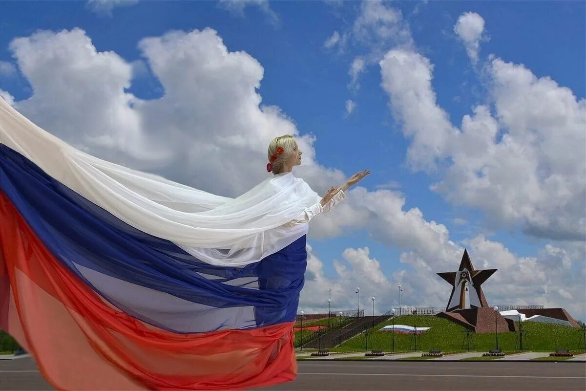 Диантус цветы синие. Букет в цветах триколора. Букет в цветах российского флага. Флаг российский. Красивый букет с гвоздиками.
