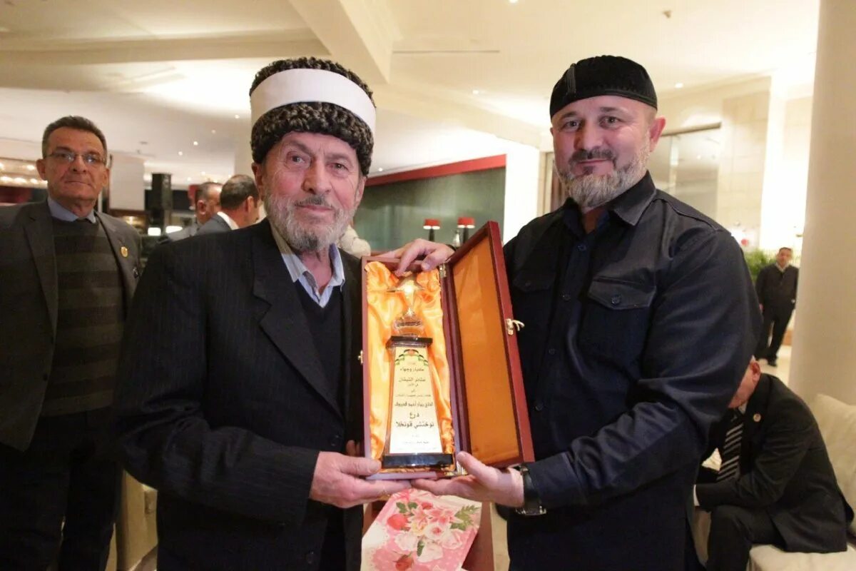 Чеченская диаспора в москве. Чеченская община в москве. Глава чеченской диаспоры в москве. Глава чеченской диаспоры в москве. Глава чеченской диаспоры в москве.