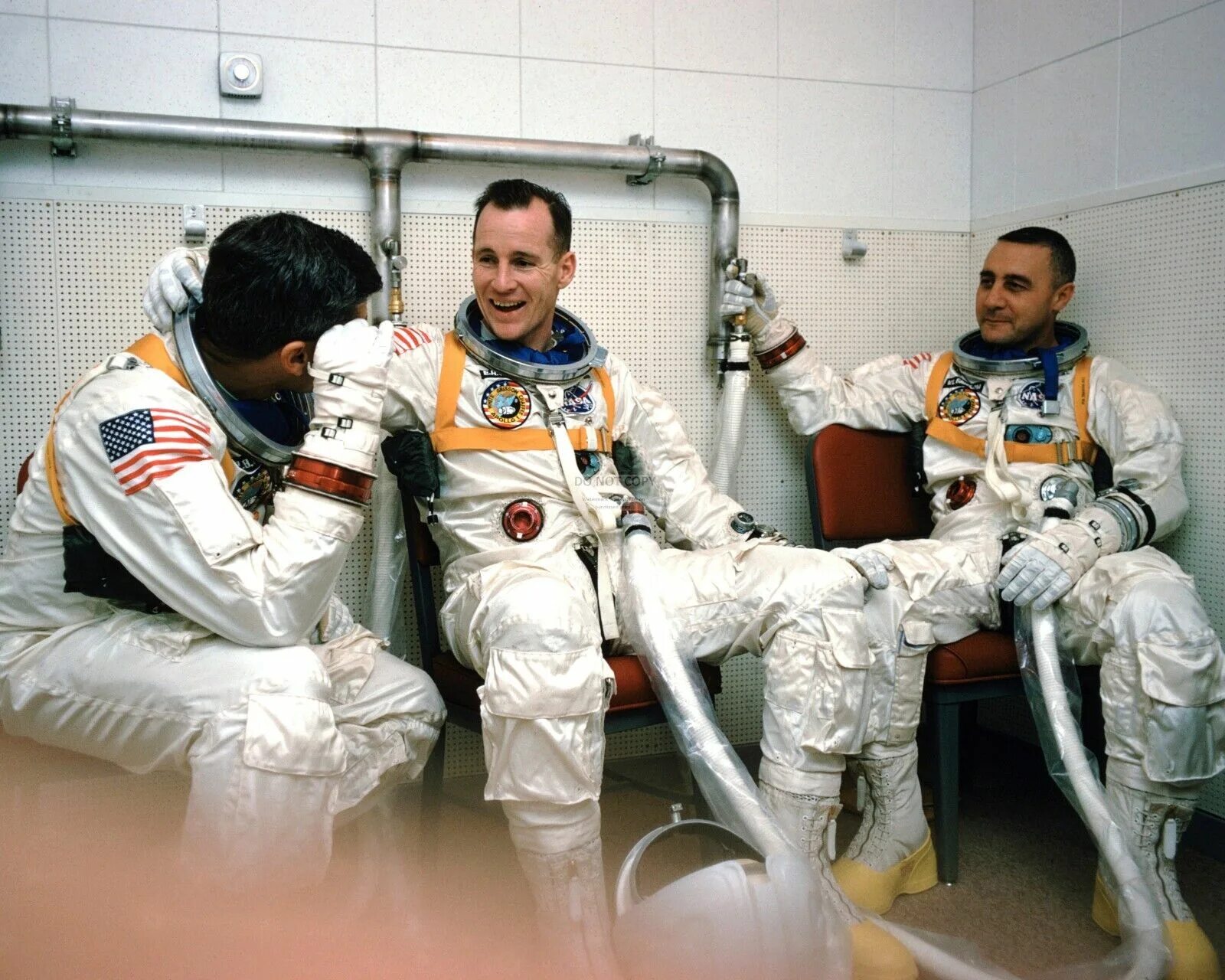 Космонавт no 8. Экипаж Аполлон 1. Гибель астронавтов Аполлон-1. Останки экипажа Аполлон 1. Гриссом Чаффи Уайт.
