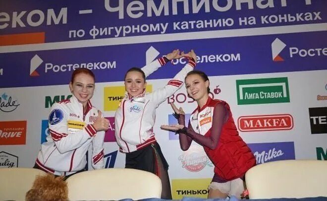 Чр 2023 женщины. Чемпионат россии по фехтованию. Танцевальные женские группы 2022 россия. Зайцева волейболистка локомотив. Чемпионат россии по синхронному плаванию 2023.