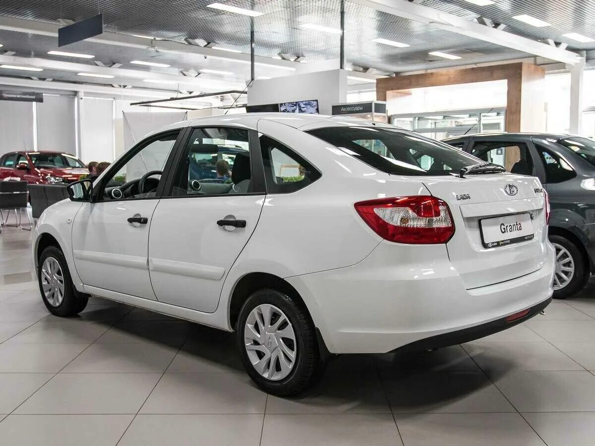 Лада веста 2023. Lada 2190 granta 2018. Гранта последняя модель. Лада гранта 2018 года новая. Лада гранта хэтчбек 2022.