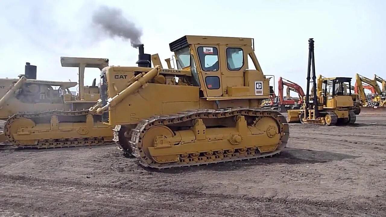 Бульдозер давай. Бульдозер Cat d8r. Катерпиллер бульдозер 9. Катерпиллер d9n. Бульдозер Катерпиллер d9.