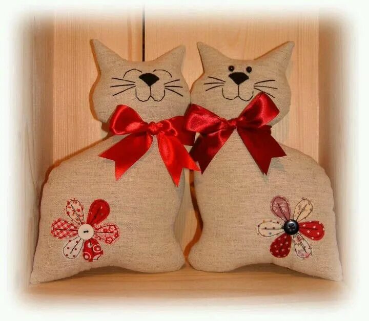 Кот-подушка. Подушка кошка. Котики из ткани. Декоративные подушки с котиками. Сшить своими руками декоративные