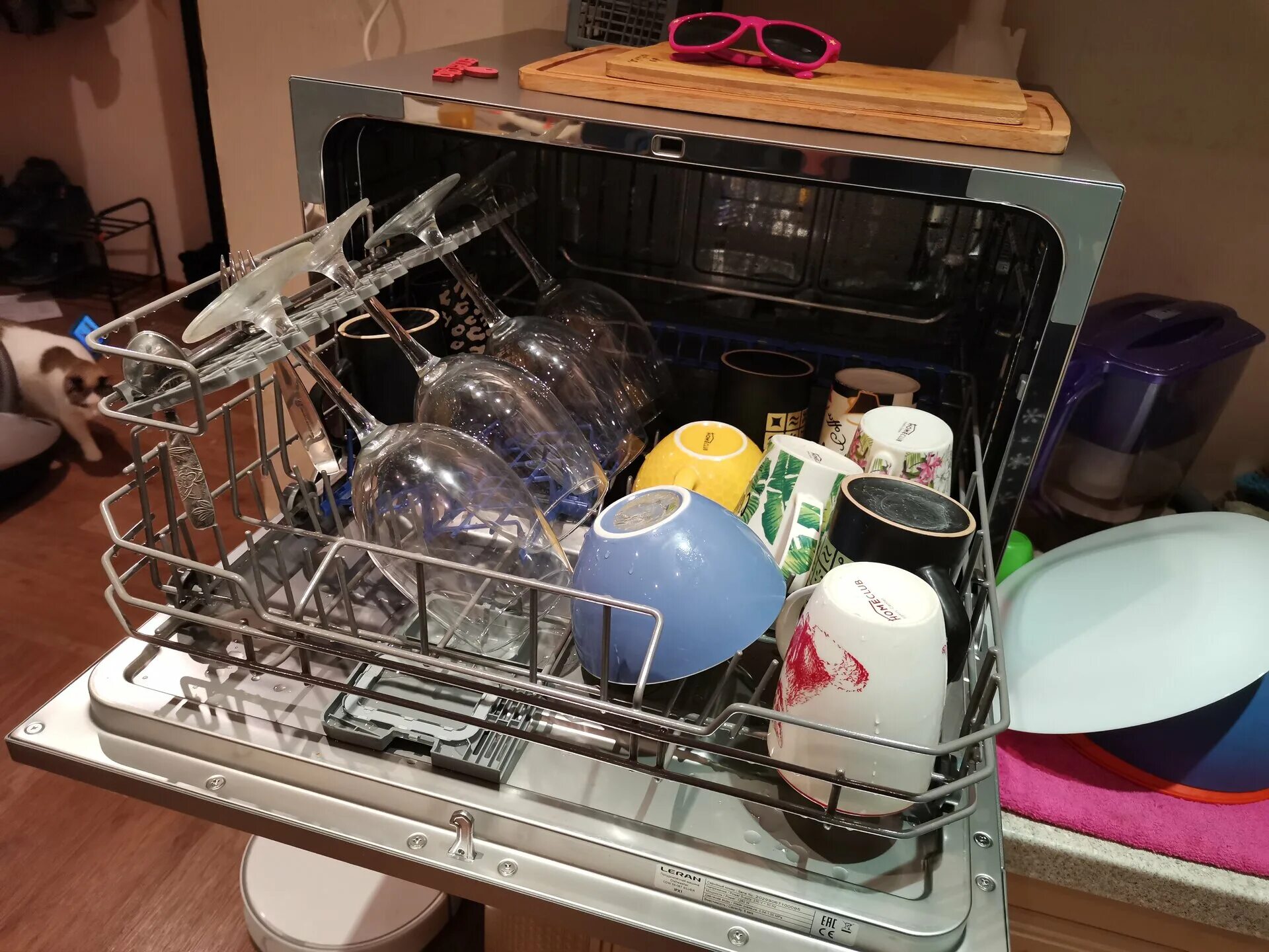 Лучшие посудомоечные машины отзывы покупателей. Посудомоечная машина Leran CDW 55-067. Посудомоечная машина Леран CDW 55-067 White. Посудомоечная машина Леран 55-067. Леран посудомоечная машина настольная.