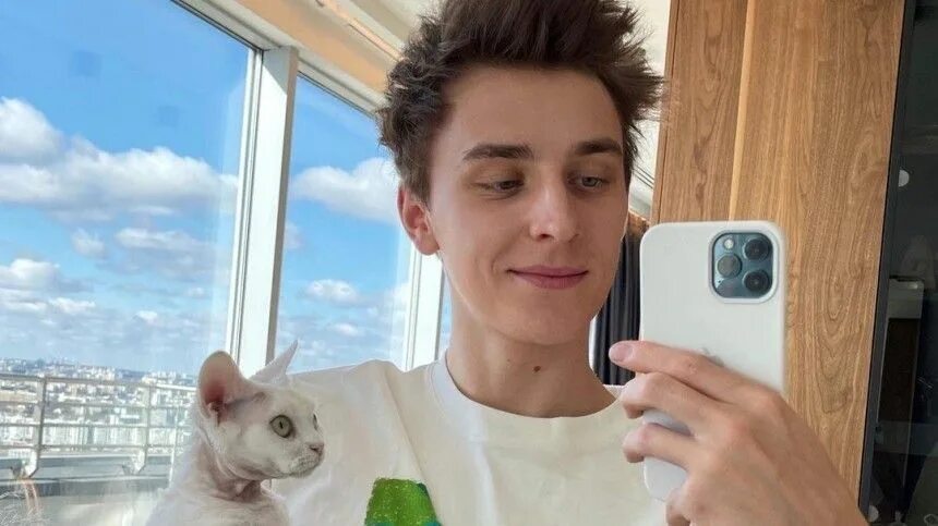 Ауди а4 2022. А 4 новые видео 2024 года. А 4 новые видео 2024 года. А 4 новые видео 2024 года. Ауди а4 2022.