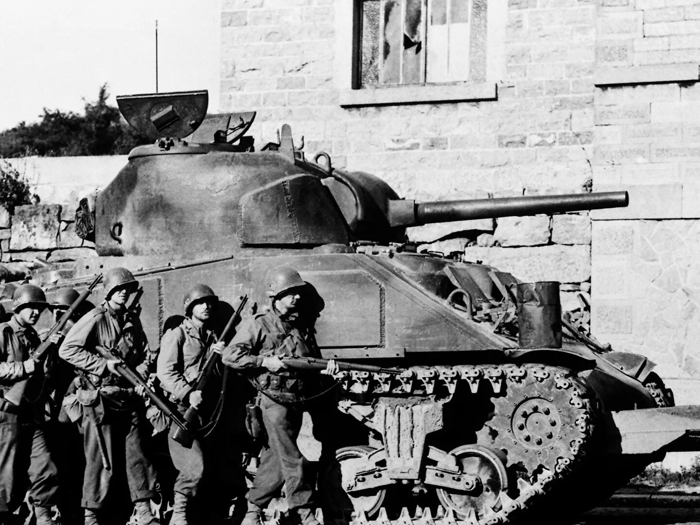 Во второй мировой приняли участие. М1 Шерман второй мировой войны. M4 Sherman 1941. Шерман 1944. М4а2 Крым 1943.