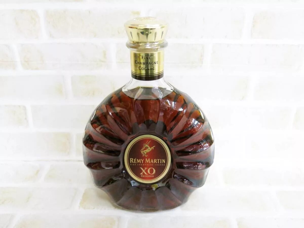 Коньяк голова. Хеннесси Maison fondee 1765. Коньяк 72. Remy Martin XO. Коньяк Хо за 1000р.