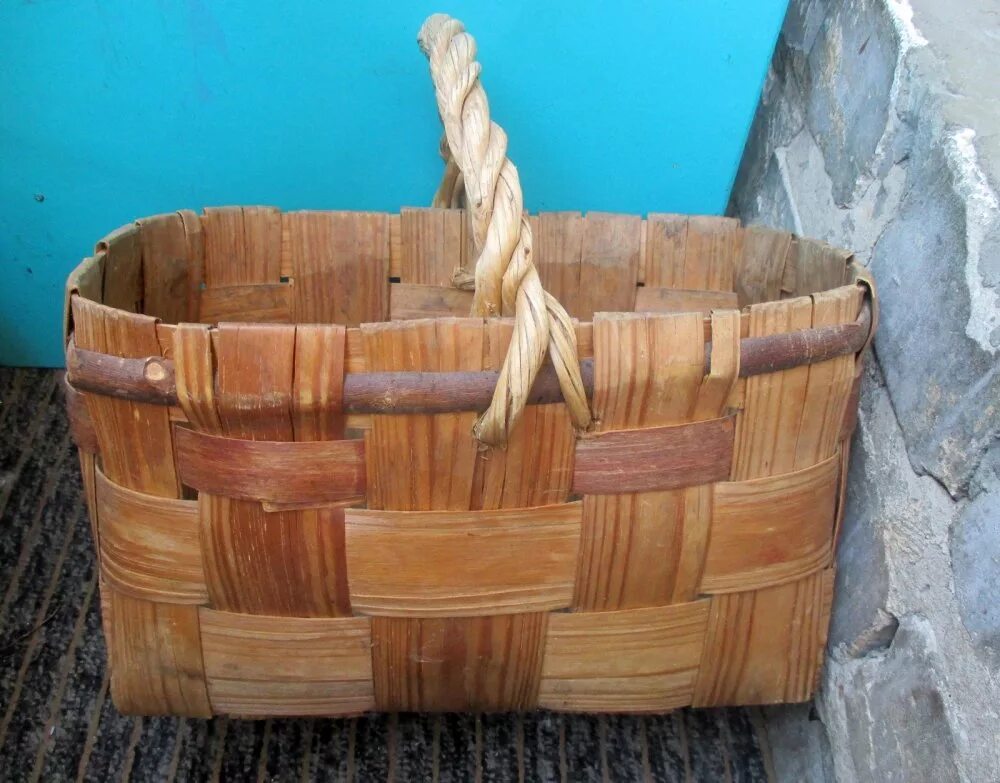 Корзина сосновой дранки. Корзина из сосновой щепы. Корзина из лыка. Корзинки из дранки. Корзина из щепы.