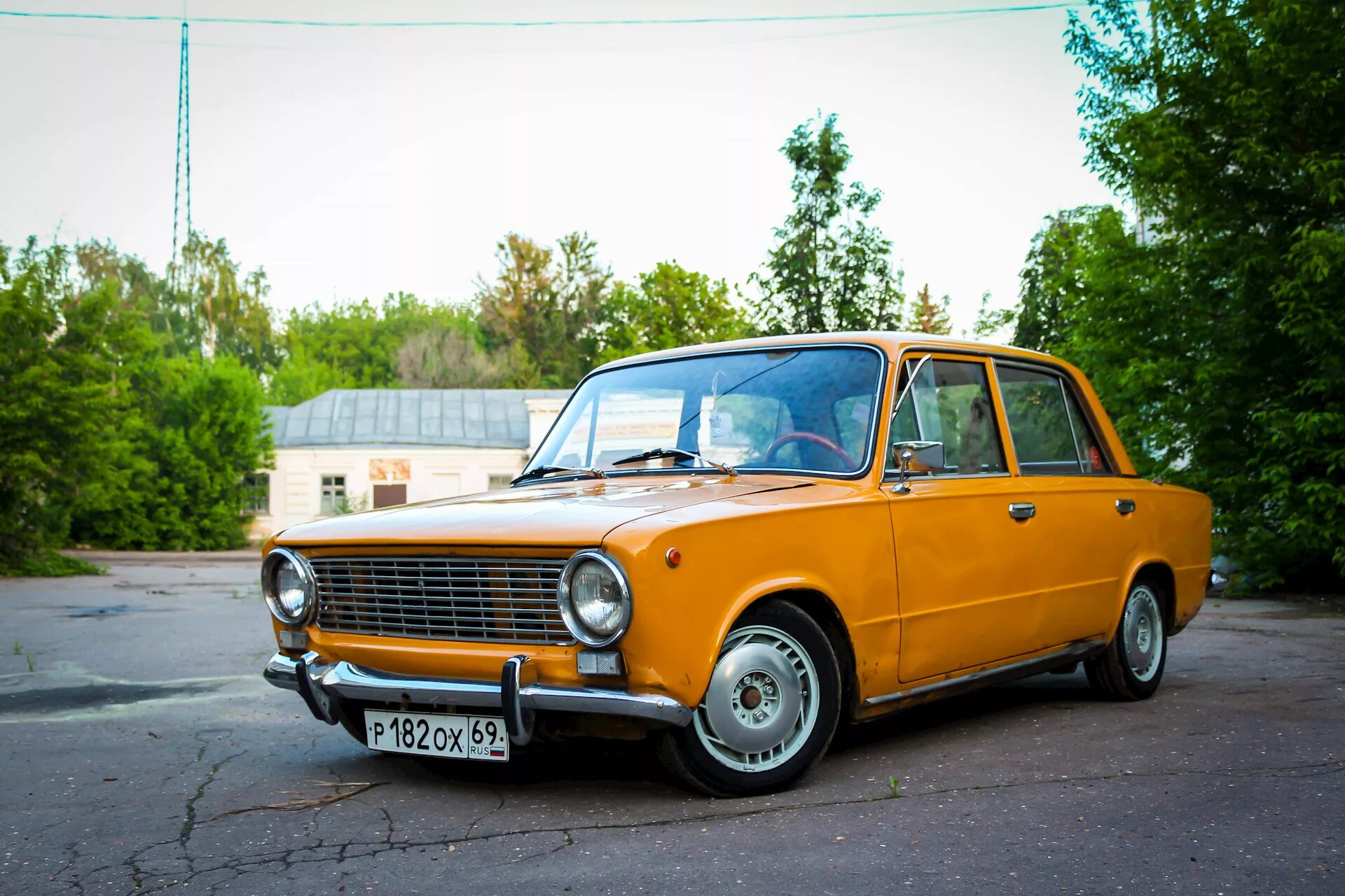Сколько вазы 2101 стоит. Lada 2101. ваз 2101 1.2. копейка машина 2101. lada 2101 11.