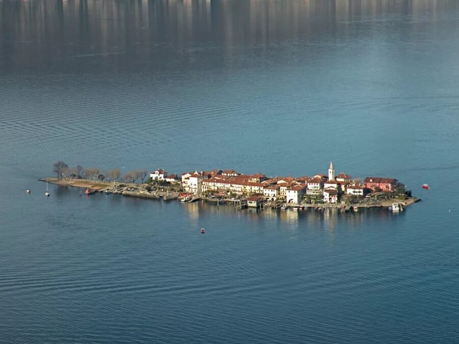 Остров мескальтитан фото. Мале столица мальдив фото. Остров мале мальдивы. Порт мале мальдивы. Изола пескатори.