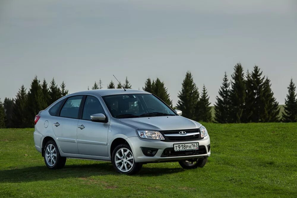 Лад бэк. Lada granta liftback. lada гранта лифтбек. лада гранта лифтбек 2011. лада гранта 1 лифтбек.