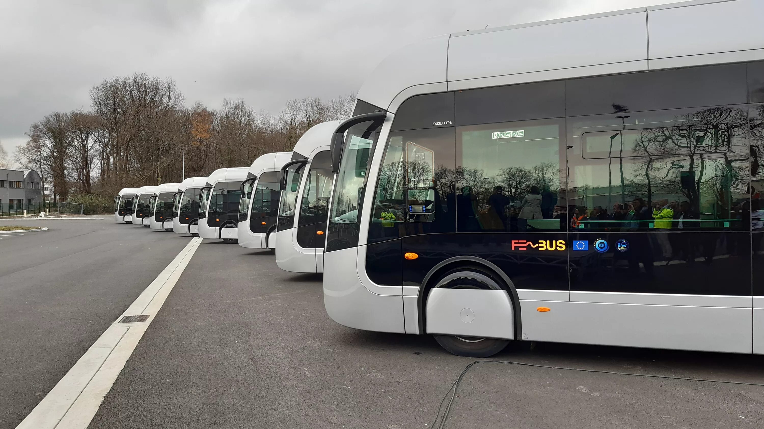 Автобус маз длинный. Львовский автобус. Göppel autotram extra grand. 2 метра. 2 метра.