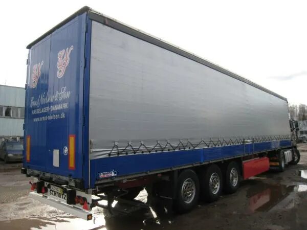 Полуприцеп шварцмюллер 1999 года штора. Полуприцеп schmitz s01. Шмитц с кониками. Авито полуприцепы бу штора. Полуприцеп штора krone.