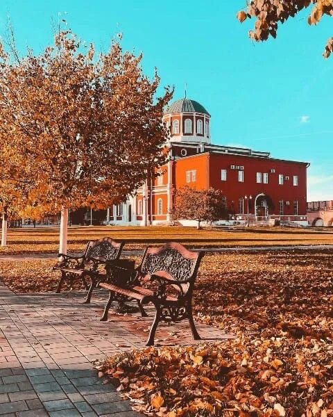 Утро тула. Тульский кремль осенью. доброе утро тула. тульский кремль тула в новый год. тула фото кремля набережная 2025.
