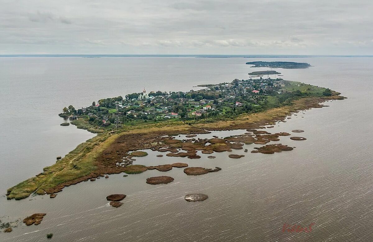 O island. Псков Талабские острова. Псковское озеро остров Талабск. Талабские острова, что на Псковском озере. Остров Белова Талабские острова.