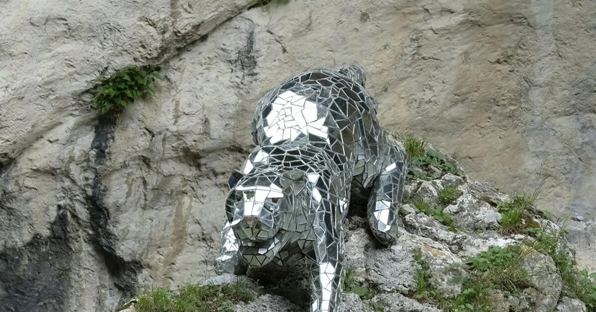 Ущелье из серебряной нити