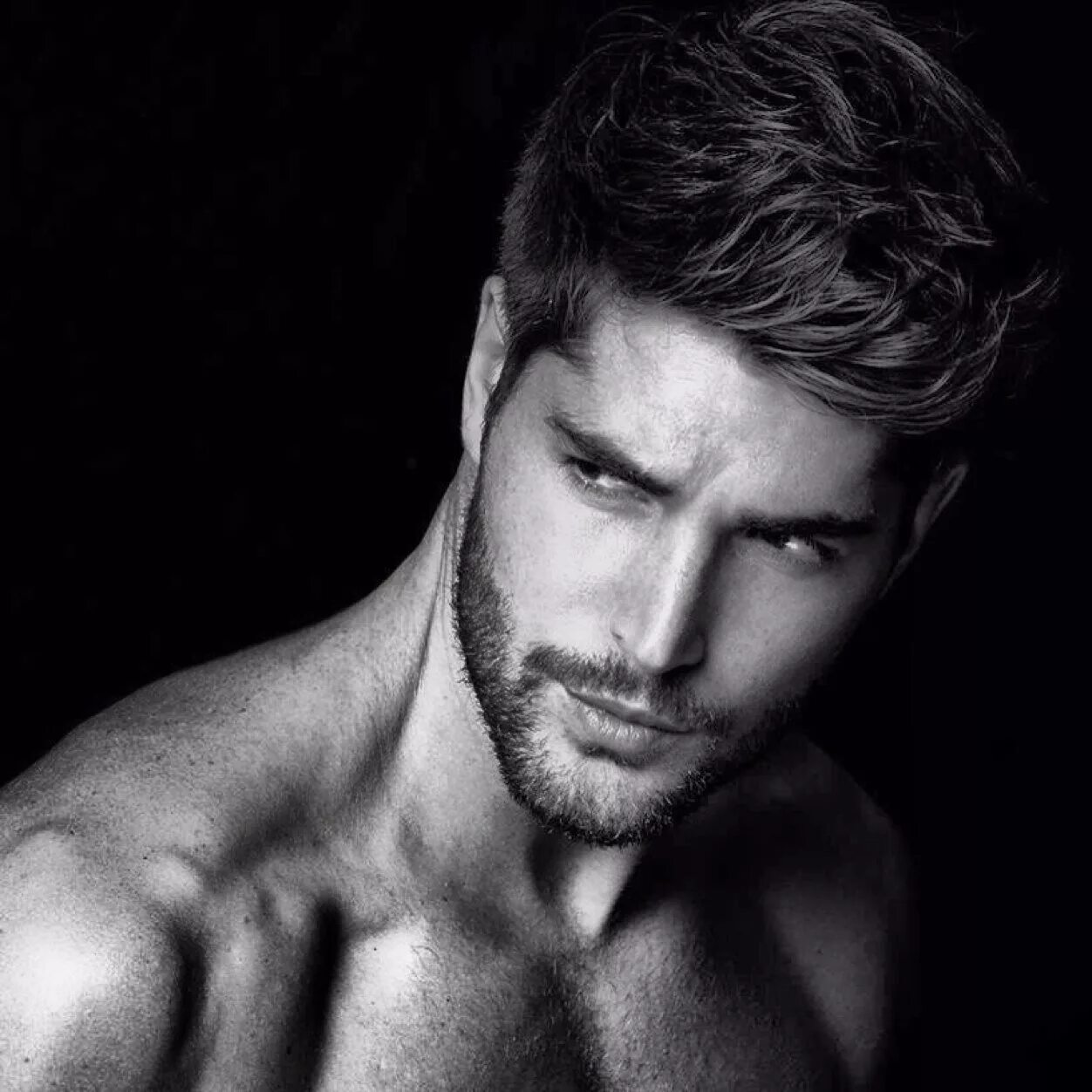 Волосатые красавчики. Nick Bateman. Ник Бейтман 2022. Ник Бейтман 2020.