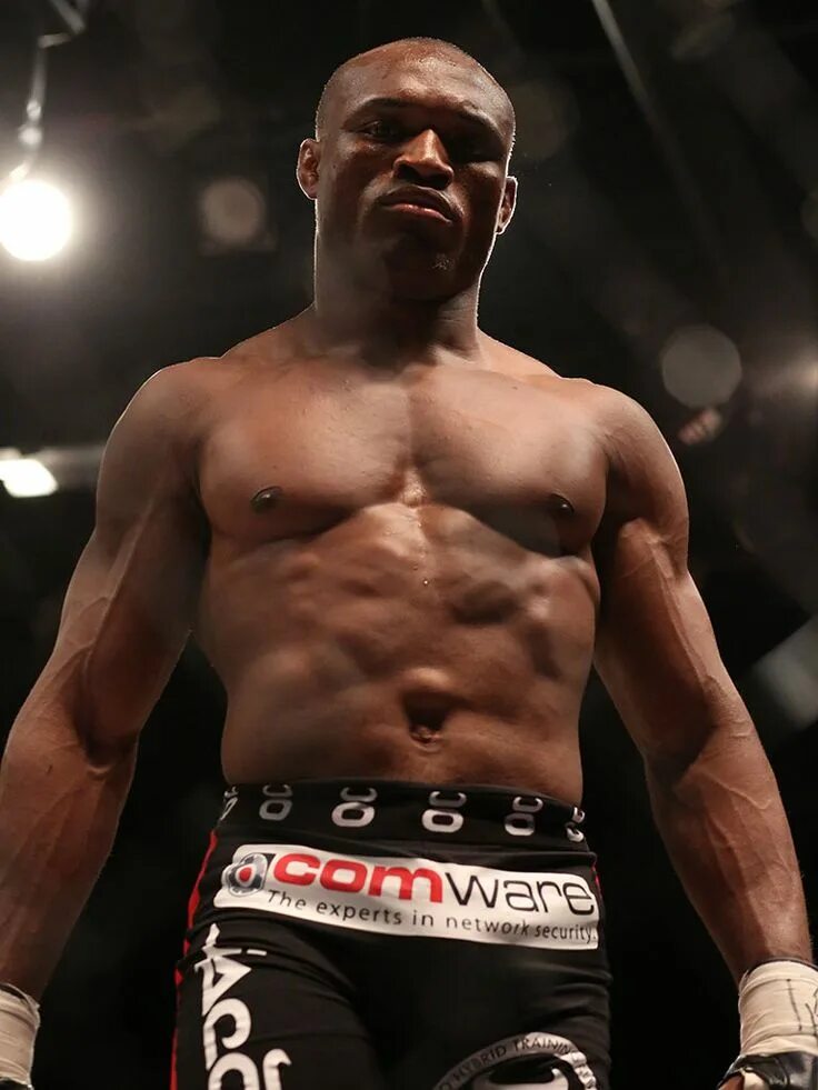 Комар усман. Kamaru usman. усман боец. усман рост. камару усман боец.