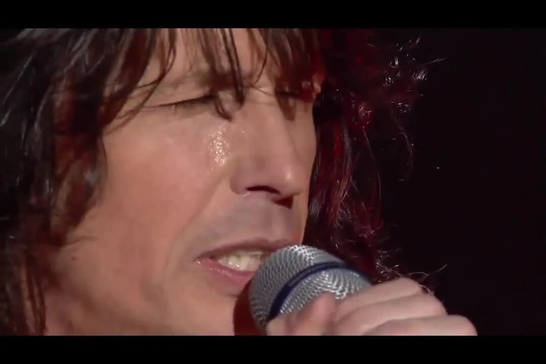 Foreigner waiting for a. Foreigner waiting for a girl like you.