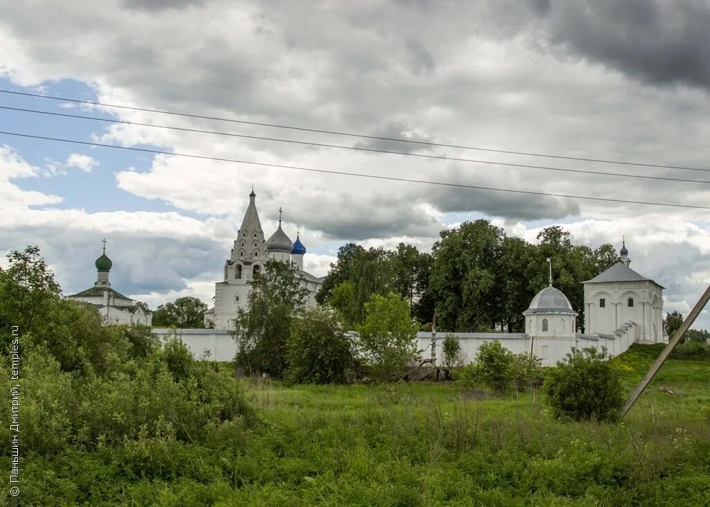 Данилов свято троицкий. Троицкий Данилов монастырь Переславль-Залесский. Троицкий Данилов монастырь. Ярославская область Переславль-Залесский Троицкий Данилов монастырь. Свято-Троицкий Данилов мужской монастырь г. Переславля-Залесского.