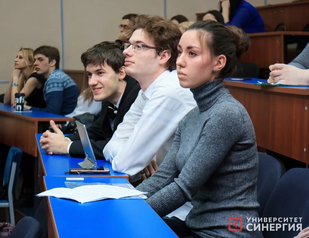 Где работать студенту. Где работать после факультета. Где работать после факультета. Спб гуманитарный университет профсоюзов. Казанский университет лингвистика.