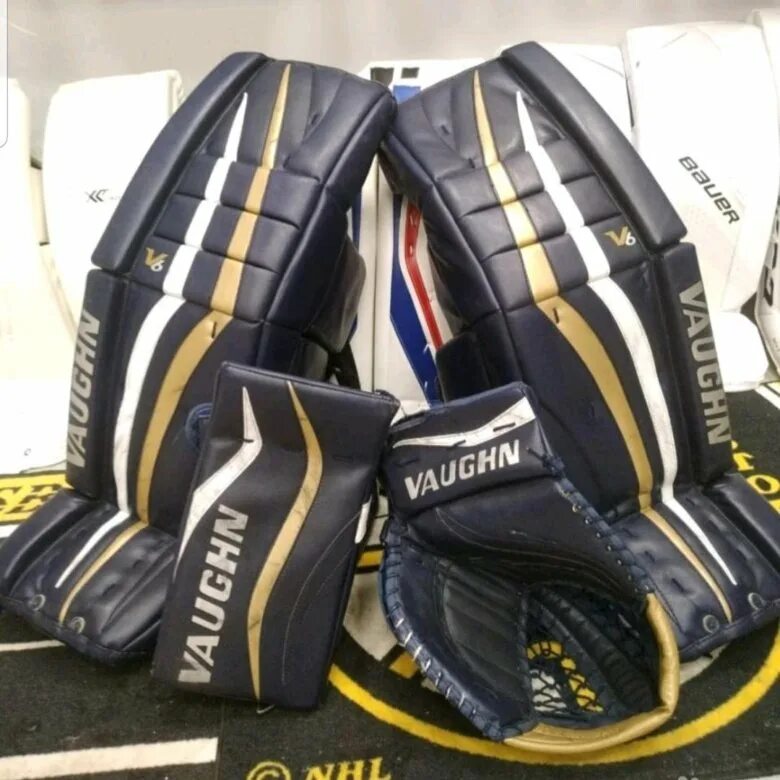 Vaughn 7500 щитки. Вратарские щитки sl g20. Вратарские щитки tps. Щитки вратарские варриор 36+1. Вратарские щитки бу.
