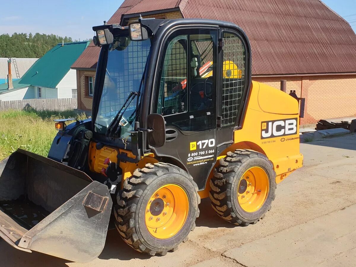 Jcb 170. Мини-погрузчик JCB 260t. JCB 260 мини погрузчик. Мини погрузчик JCB 250. Погрузчик сельскохозяйственный JCB 260t Eco.