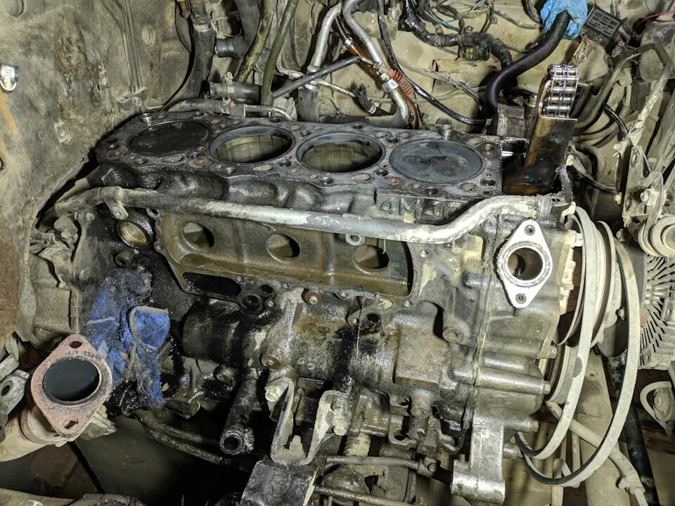 Как снять двигатель делика 4м40 замена 6g72 Mitsubishi Delica (L400), 2,8 л, 1994 года поломка DRIVE2