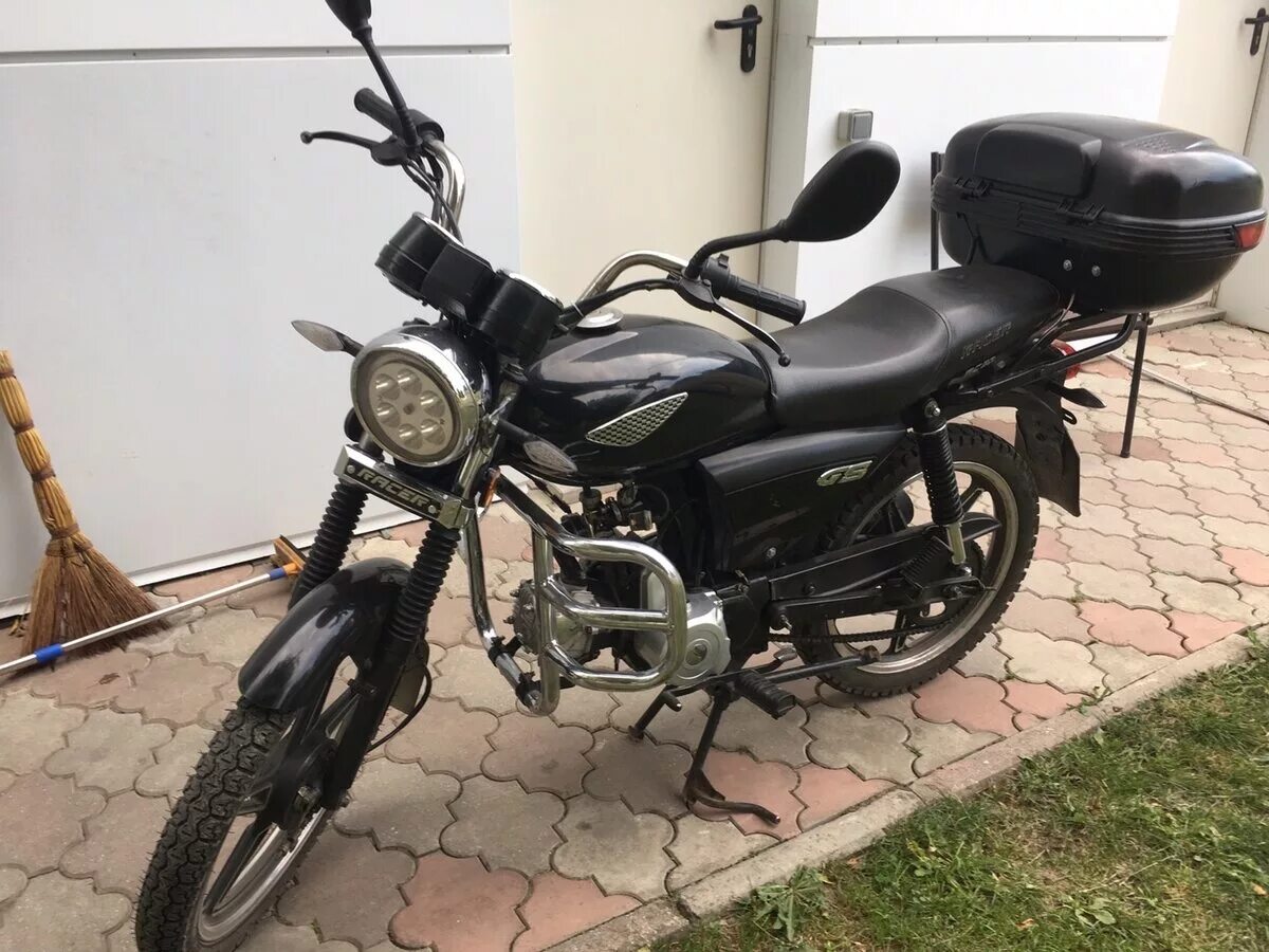 Viper active 110. Мопеды в крыму бу. Мопеды в крыму бу. Мопед рейсер дельта. Delta 2 мопед.