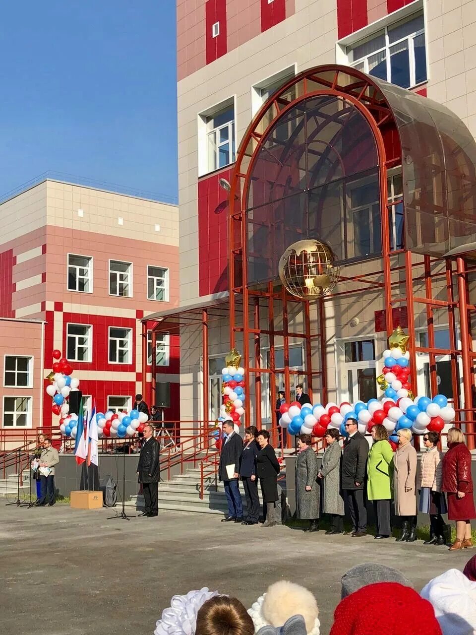 Лицей Булакина Абакан. Лицей 14 Булакина Абакан. Лицей Булакина Абакан внутри. Гимназия имени Булакина. Сайт лицей абакан