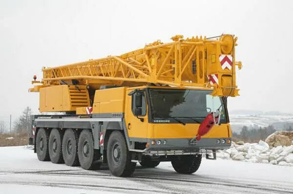 Кран либхер грузоподъемность. Liebherr ltm 1160-5.2. автокран либхер ltm 1100-5.1. liebherr ltm 1100-5.2. автокран либхер 100 тонн.