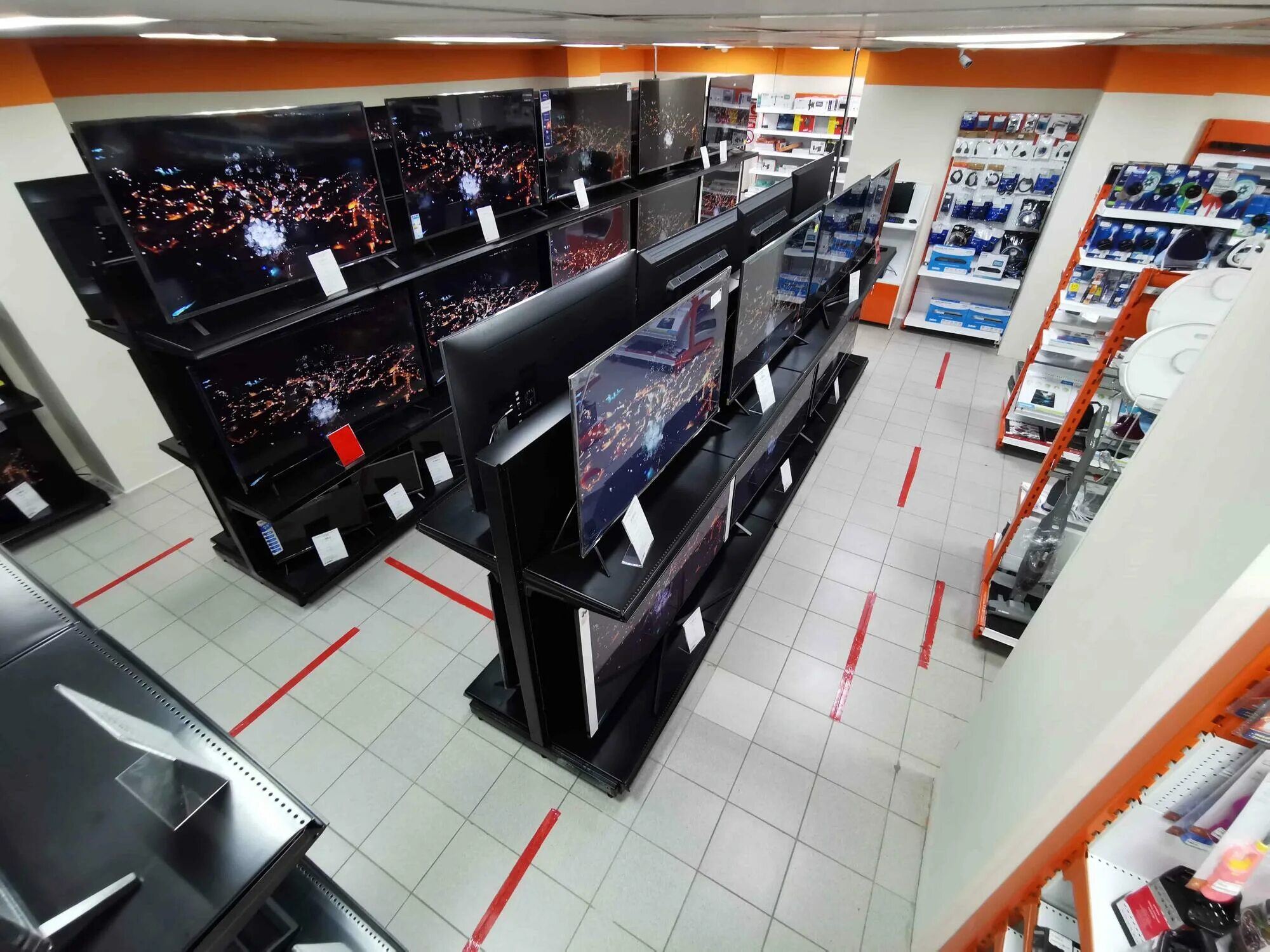 магазин автозапчастей новомосковск. днс на березовой новомосковск. магазин алекс новомосковск. магазин часов в новомосковске тульской. русский свет, новомосковск.