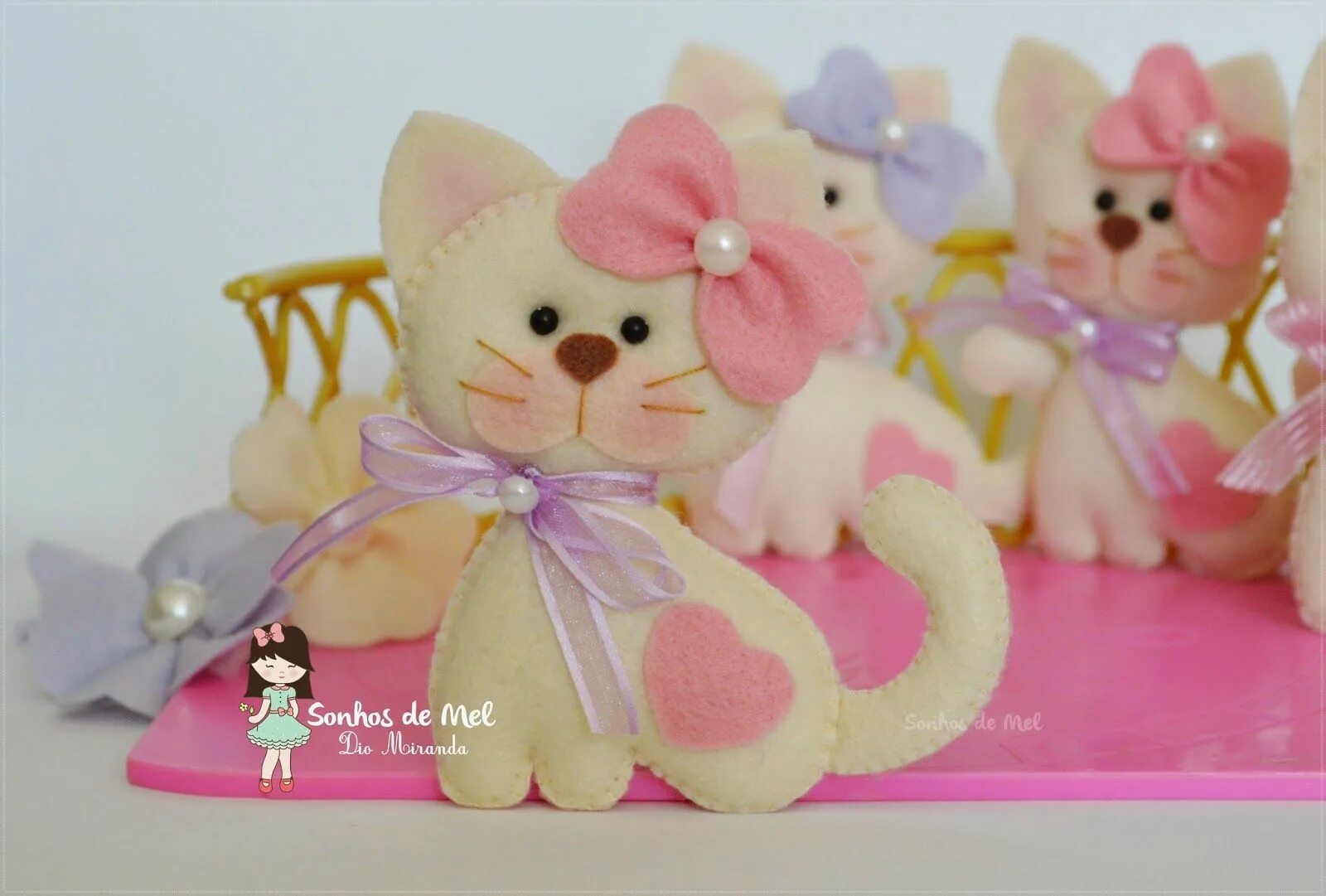 кошка из фоамирана. кошечка из фоамирана. кошечка из фетра. кошка из фоамирана. кот канзаши.