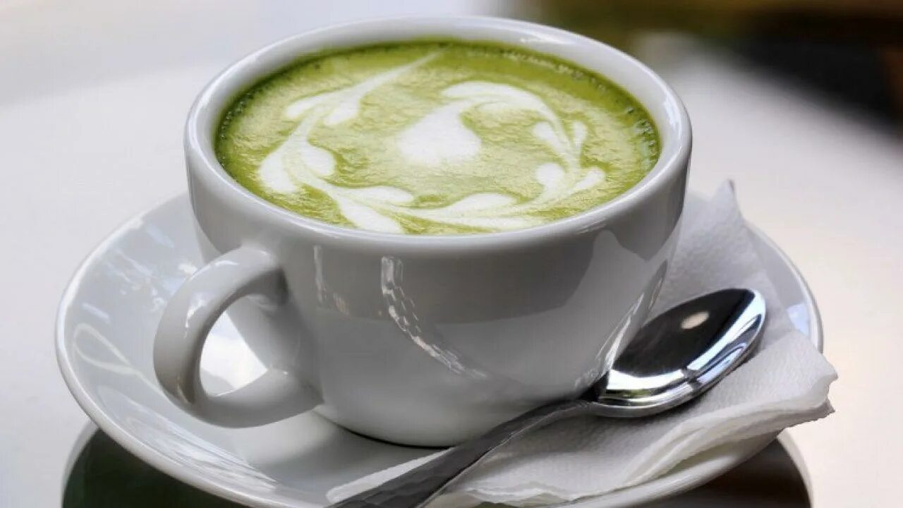 Чай латте. Чай конунг зелёный зелёный со сливками. Зеленый со сливками. Зеленый со сливками. Чай земляника со сливками.