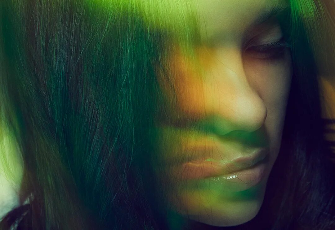 Слегка размытый мир. Билли world little blurred. Билли айлиш слегка размытый мир. Billie eilish улыбается. Билли айлиш слегка размытый мир.