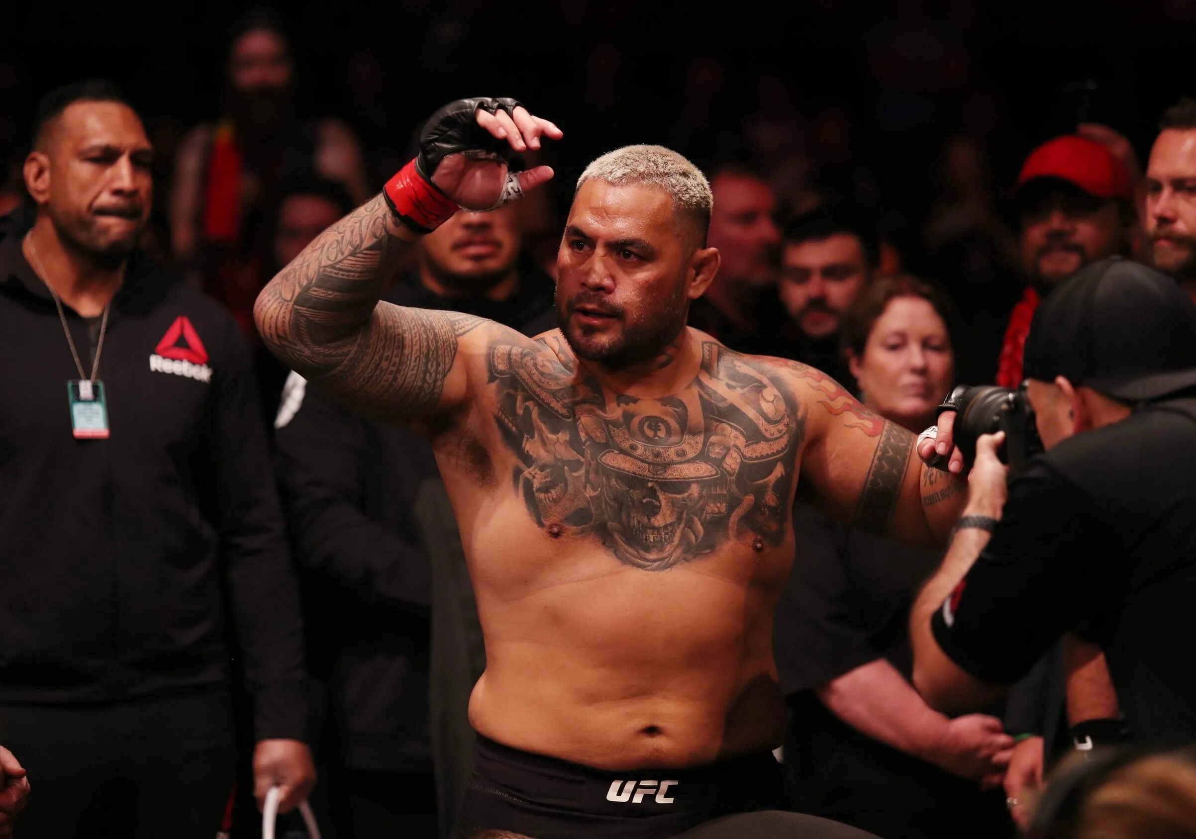 Hunters mark. Самоанец юфс. UFC Mark Hunt.