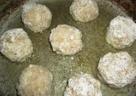 Сколько времени тушить тефтели на сковороде