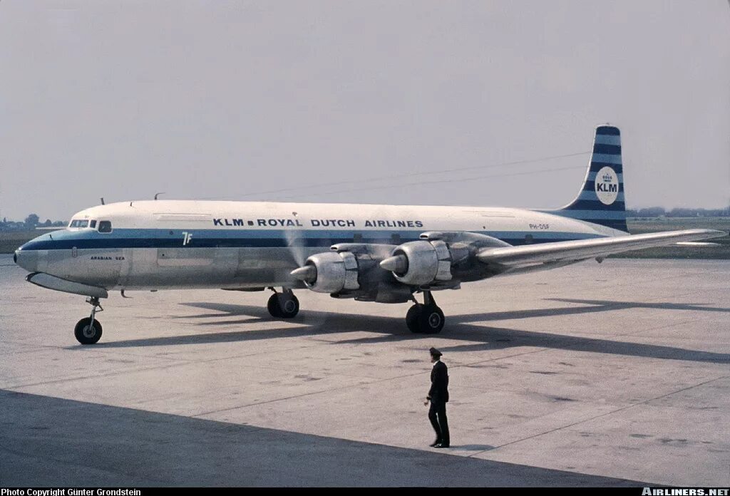 Dc 7.4. Самолеты Douglas DC-7. Douglas dc6 KLM. Douglas DC-7c Seven Seas. MACDONALD Douglas DC-7.