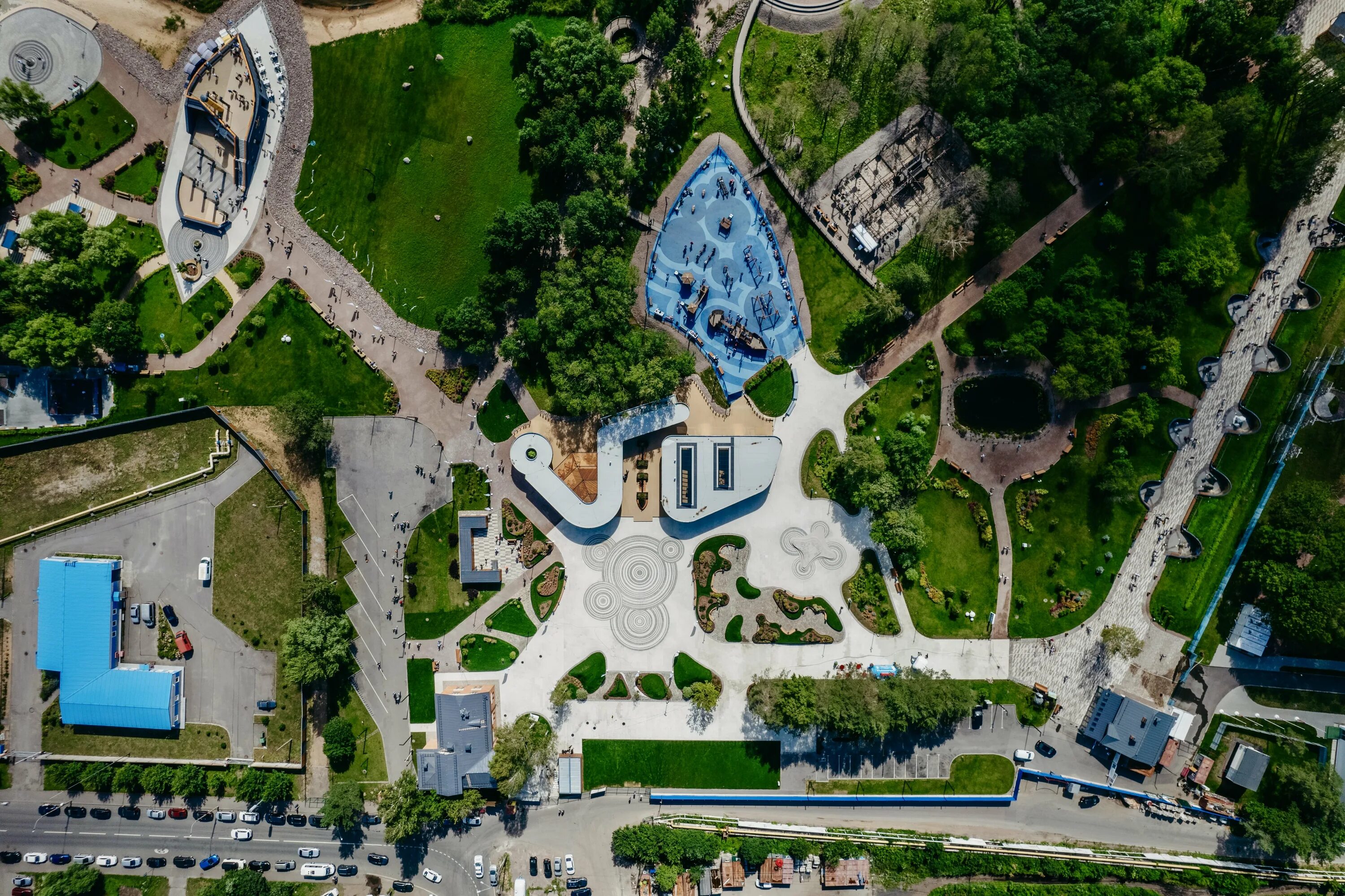 Крестовский остров санкт-петербург парк. Лосиноостровский парк москва. Остров парк группа. Кронштадт парк остров фортов. Остров парк группа.