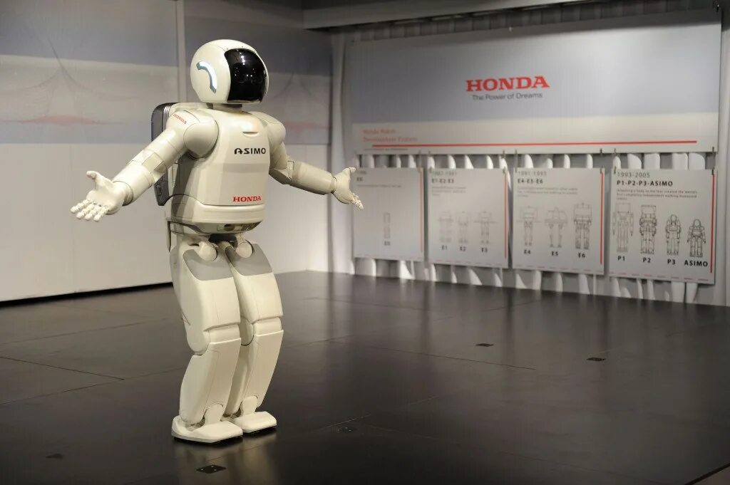 Робот повторяет движения. Asimo honda. 10. asimo (honda). японский робот асимо. honda asimo robot.