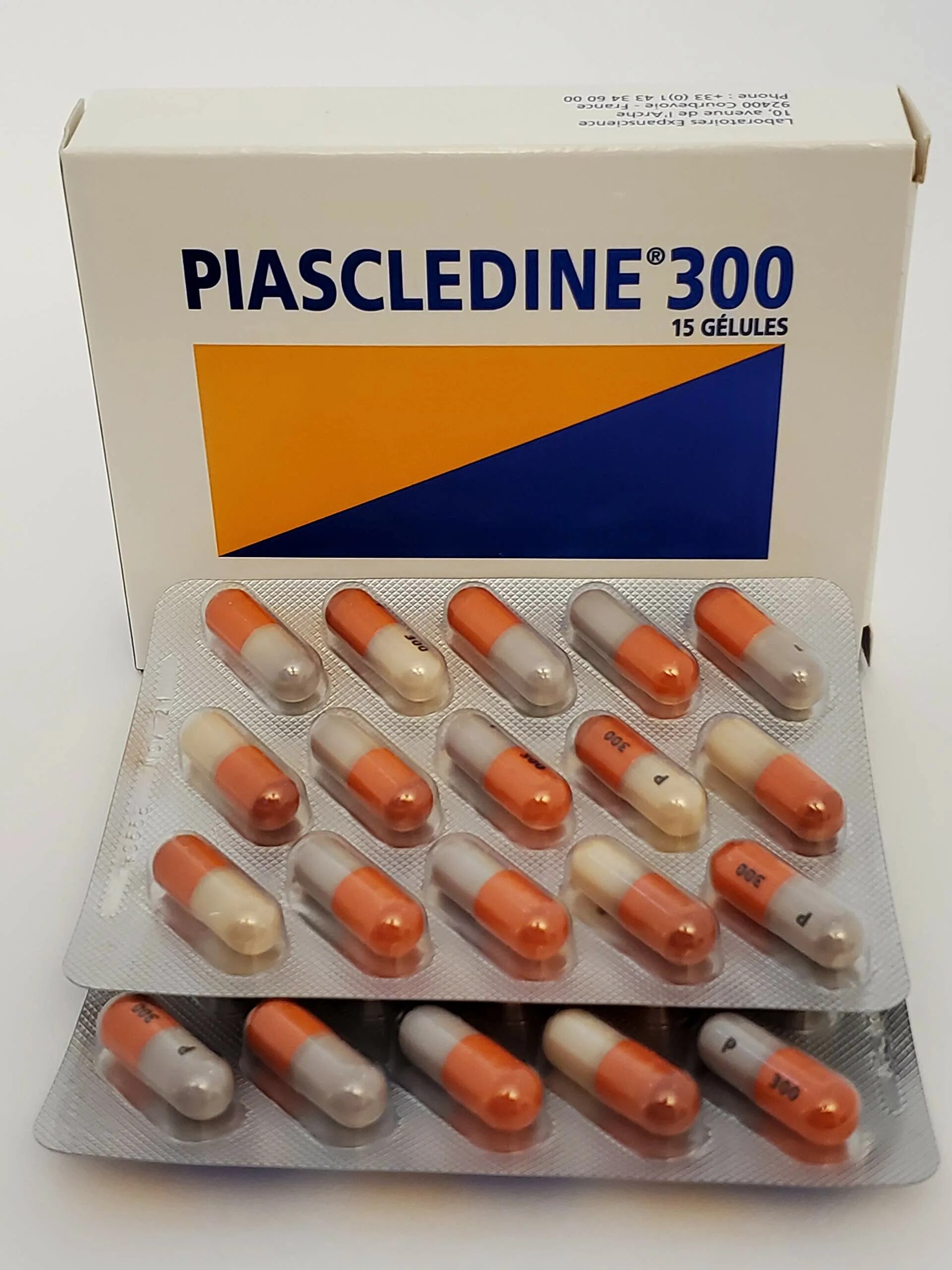 Купить пиаскледин 300 60 капсул в москве. Piascledine 300 caps. 300 MG. Пиаскледин 300 капсулы. Пиаскледин капс. 300мг №60. Пиаскледин капс 300мг 60.