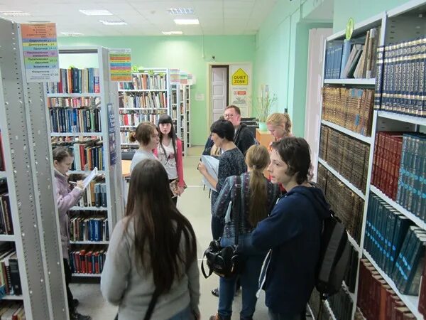 Библиотека апрель. Библиотека пгниу. пермский строительный колледж библиотека. библиотека пермского университета. библиотековедение специальность.