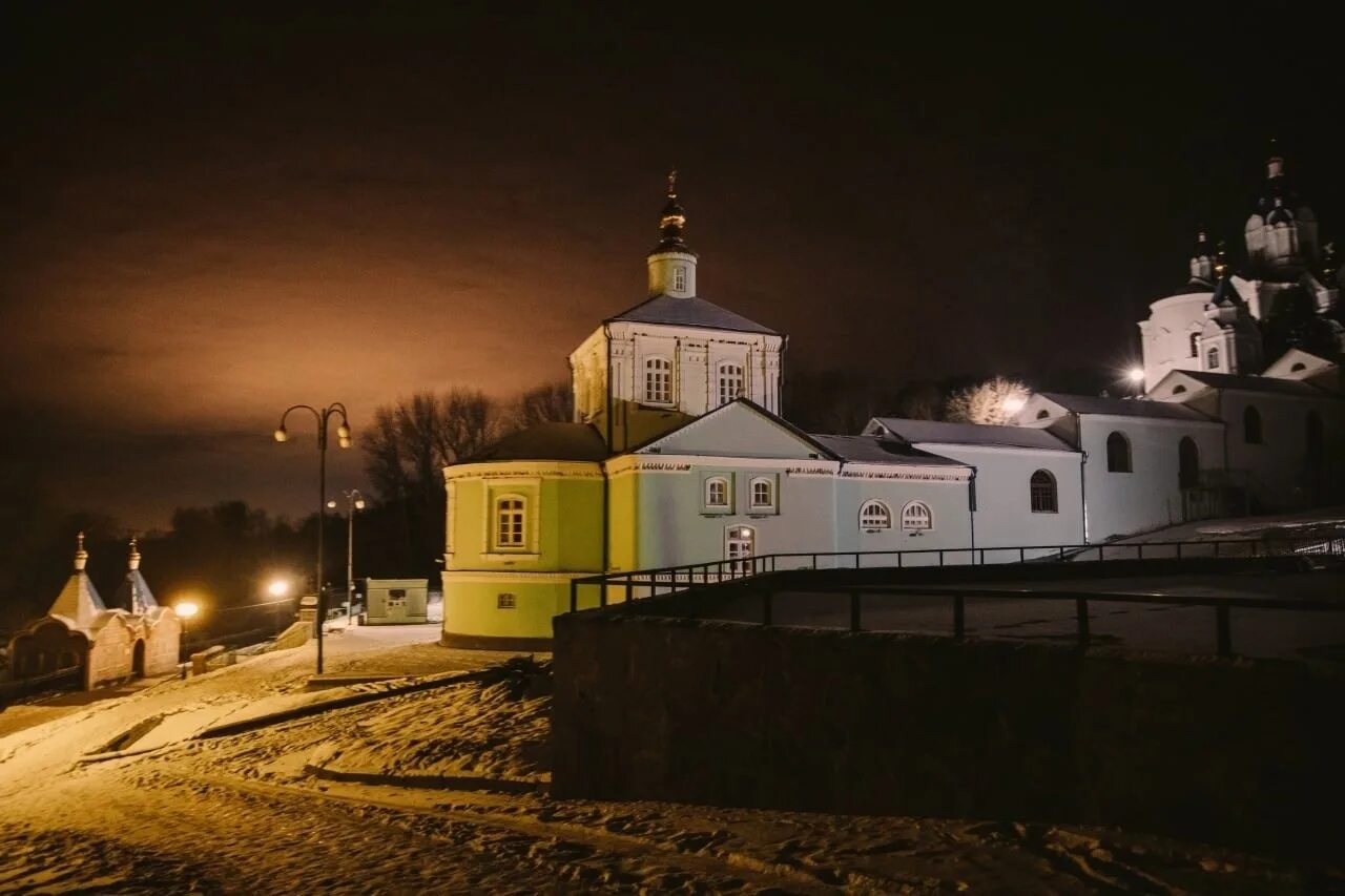 Коренная пустынь курская область крещение. Коренная пустынь курск купель. Крещение коренная пустынь. Зима храм коренная пустынь крещение. Коренная пустынь курская область купель.