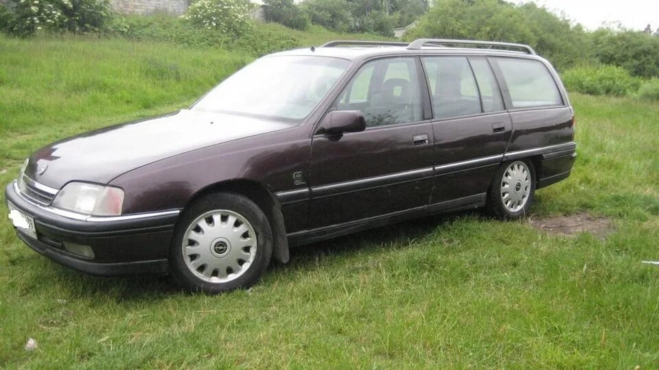 Opel Omega Caravan 1990. Opel Omega 1992 универсал. Опель Омега а 2.0 универсал. Opel Omega универсал 1995.