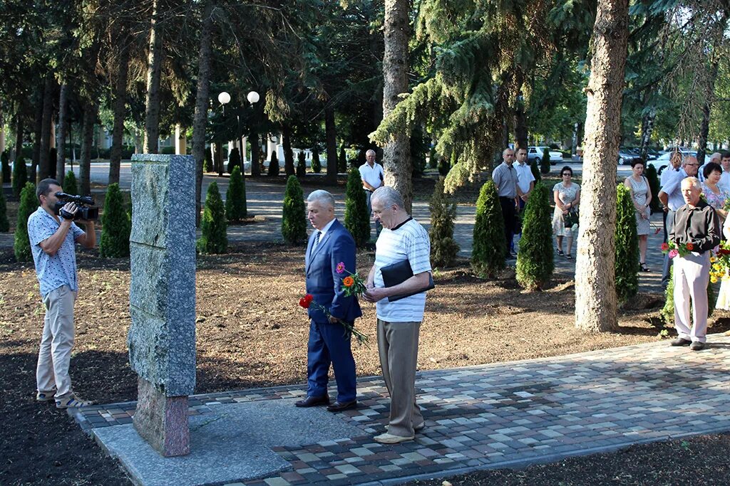 Погода в слободзее. Слободзея Приднестровье. Мемориал Слободзея. Союз защитников ПМР Слободзея. Мемориалы в.о.в в г.Слободзея ПМР.