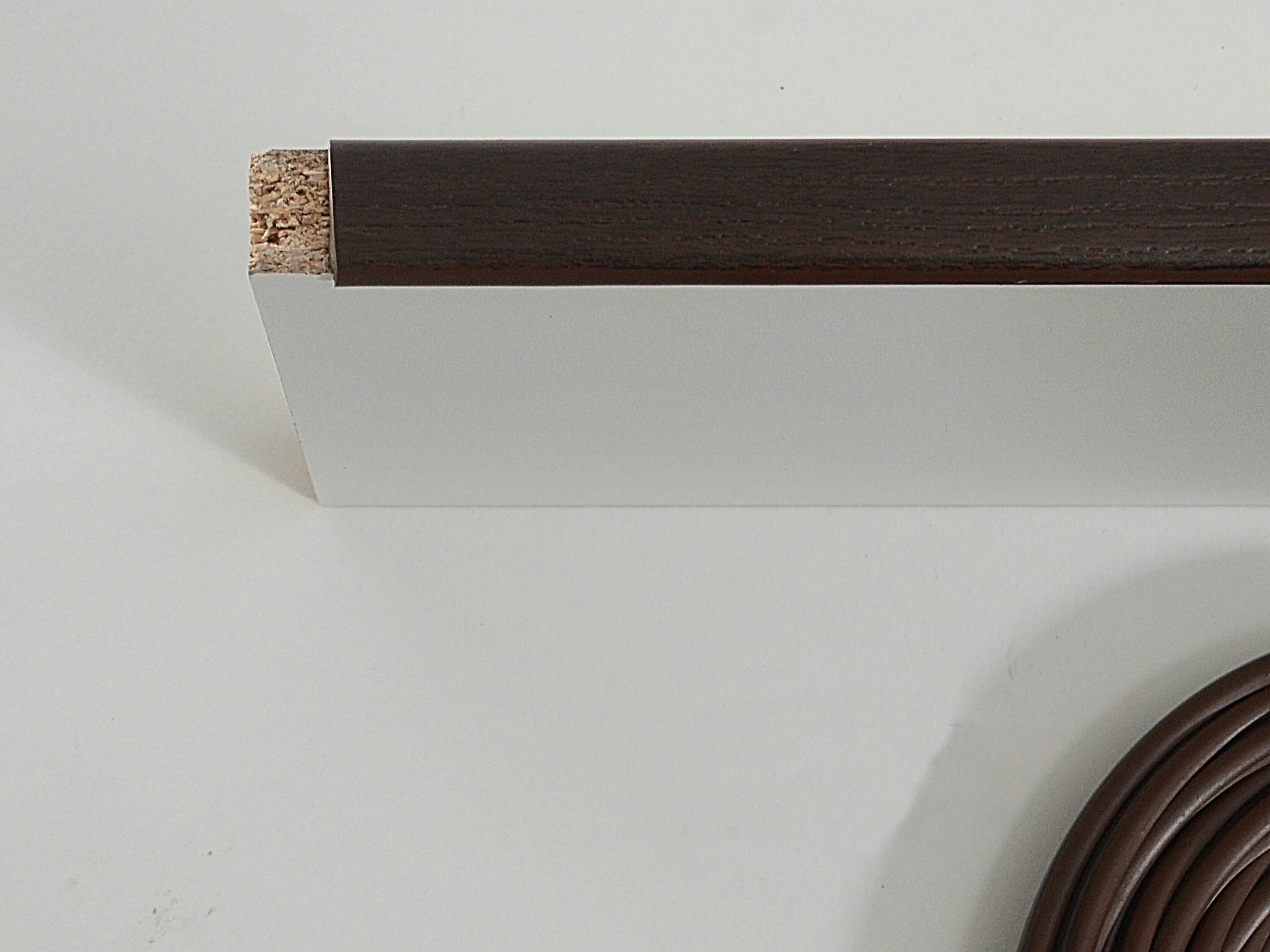 Кант пвх накладной для дсп 16 мм. Кромка для дсп 16. Мебельная кромка пвх кант накладной 16 мм. Профиль пвх гибкий п образный для дсп 16мм юмаком. Кромка для дсп 16.