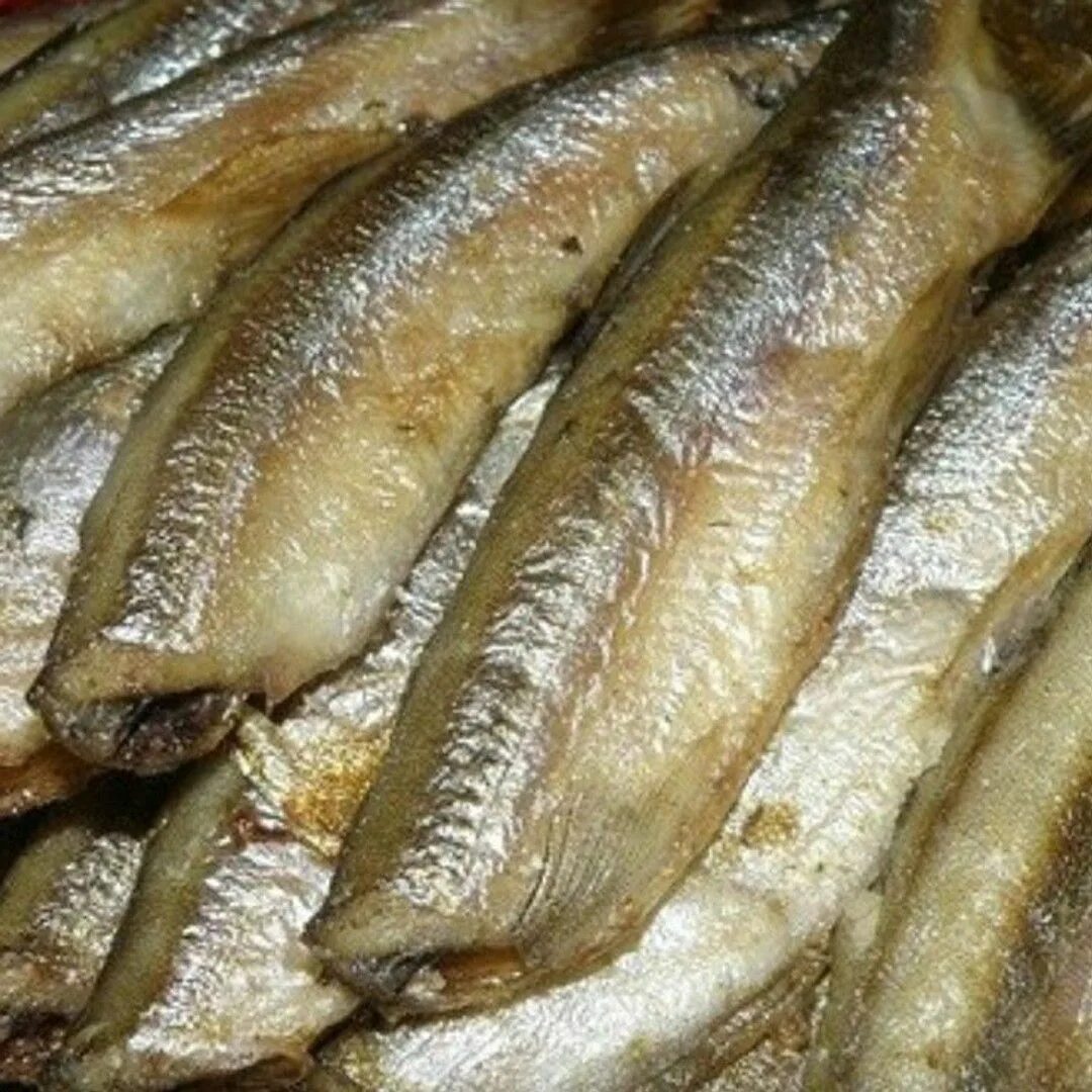Мойва в духовке. Как запечь мойву. Как запечь мойву. Рыба мойва в духовке. Мойва в духовке.