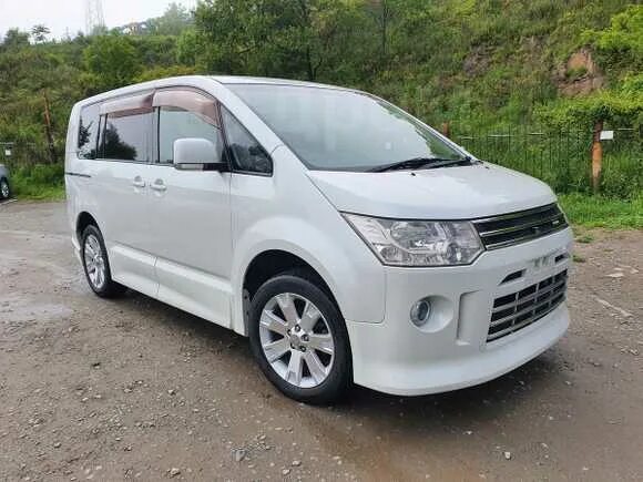 Купить делику д5 во владивостоке. Mitsubishi Delica d5, 2008. Мицубиси Делика д 5 2008. Mitsubishi Delica d5 2022. Mitsubishi Delica d:5 4wd Roadest g-Premium.