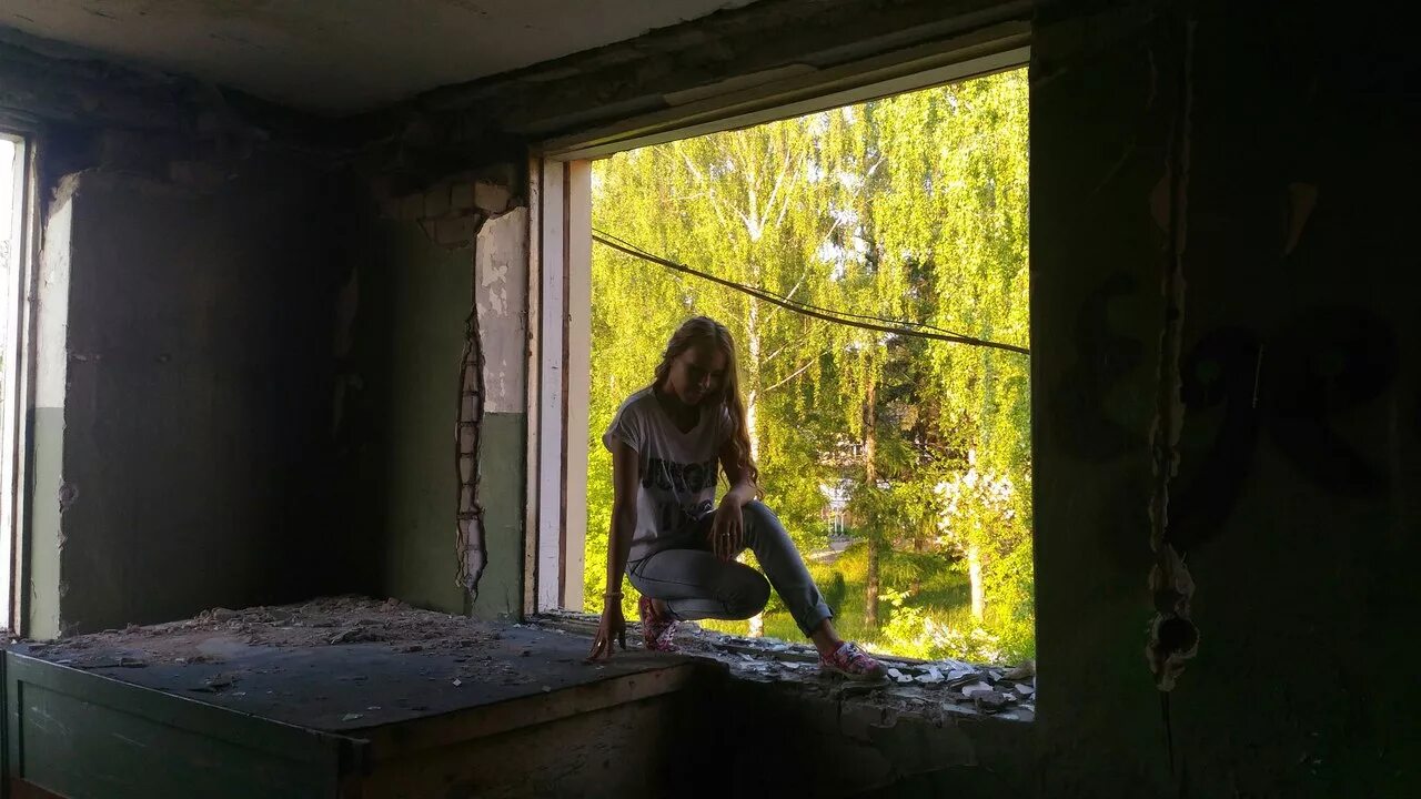 Заброшки алисы. Заброшенное помещение. Заброшка эстетика. Заброшки алисы. Санаторий призрак речкуновский.